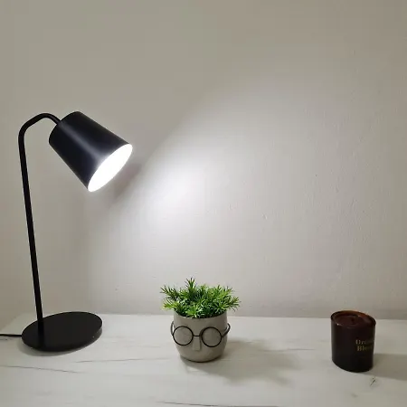 Downtown Boulevard With A Cute Balcony! * 티라나