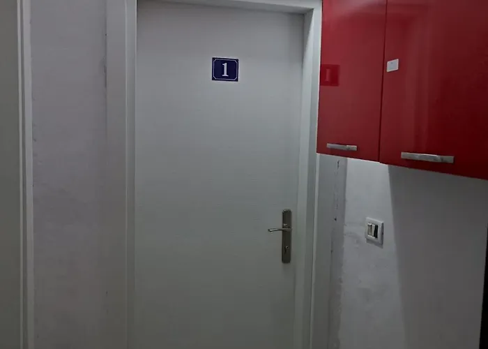 Apartment Downtown Boulevard With A Cute Balcony! Tirana